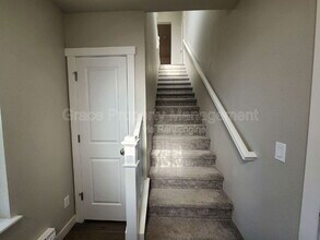 305 High Point Dr in Longmont, CO - Building Photo - Building Photo