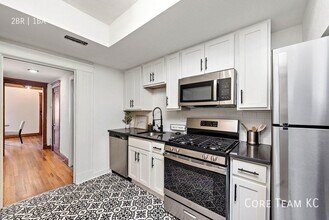 1413 W 39th St, Unit 3E in Kansas City, MO - Building Photo - Building Photo