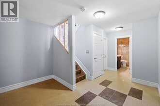 707 Sarah Ct in Windsor, ON - Building Photo - Building Photo
