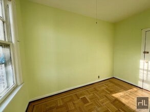 3.5BR 2BA Massive Townhouse w/ Sunroom & Optional Private Parking In Maspeth, Unit 2 in Queens, NY - Building Photo - Building Photo