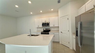 3006 Canary Ave in Davenport, FL - Building Photo - Building Photo