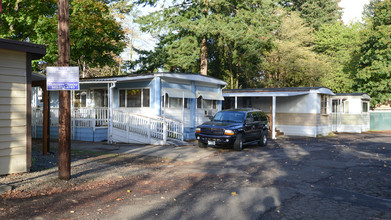 4264 SE 122nd St in Portland, OR - Foto de edificio - Building Photo