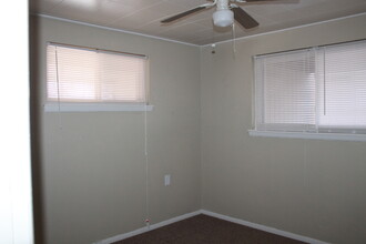 3035 Del View Dr in Del City, OK - Foto de edificio - Building Photo