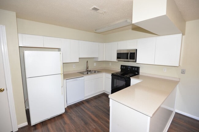 1150 Ocean Pebbles Way in Virginia Beach, VA - Building Photo - Building Photo