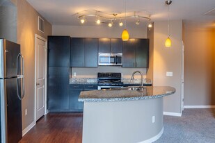 Avalon at the Pointe in Cincinnati, OH - Building Photo