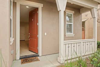 3920 Purple Finch Ln in Modesto, CA - Building Photo - Building Photo