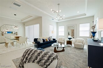 9020 St Lucia Dr in Naples, FL - Building Photo - Building Photo