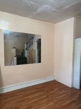 5617 Carpenter St in Philadelphia, PA - Building Photo - Building Photo