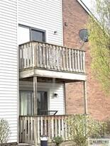 4914 Ravens Crest Dr in Plainsboro, NJ - Building Photo