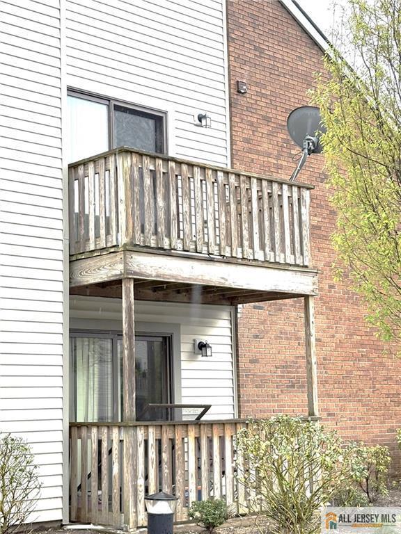 property at 4914 Ravens Crest Dr