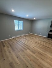 415 9th St NE, Unit 1 in Little Falls, MN - Building Photo - Building Photo