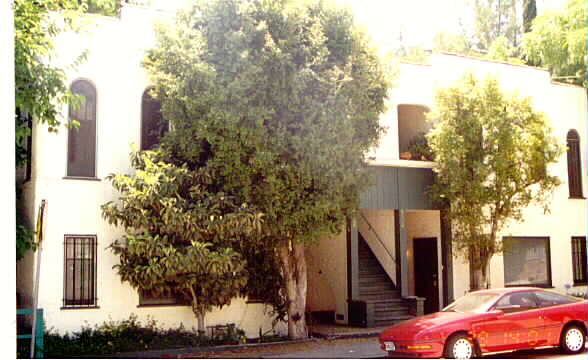 6100 Glen Oak St in Los Angeles, CA - Foto de edificio