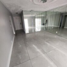 308 SW 76th Terrace in North Lauderdale, FL - Building Photo - Building Photo