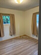 1911 Jacobsen Blvd in Bremerton, WA - Building Photo - Building Photo