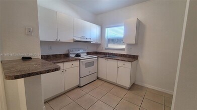 33 E 20th St in Hialeah, FL - Building Photo - Building Photo
