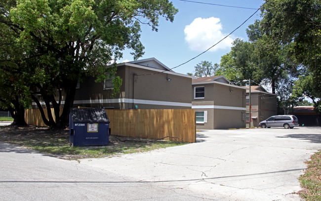 710-714 E Floribraska Ave in Tampa, FL - Foto de edificio - Building Photo