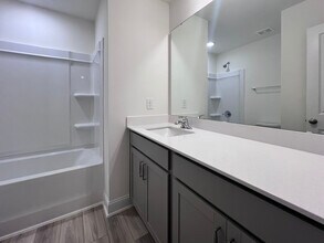 4959 Caddis Bnd in Raleigh, NC - Foto de edificio - Building Photo