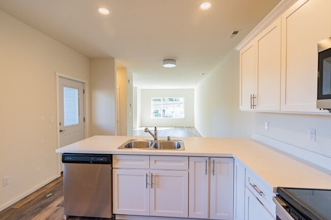 property at 2332 S Ferry St