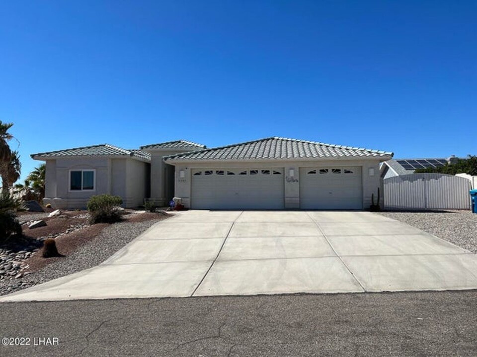 3667 Taurus Ln in Lake Havasu City, AZ - Building Photo