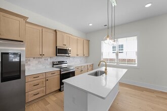 136 McCowat St in Jackson, TN - Building Photo - Building Photo