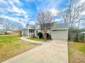 3600 Sanger Ave in Waco, TX - Foto de edificio - Building Photo