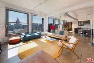 108 W 2nd St in Los Angeles, CA - Building Photo