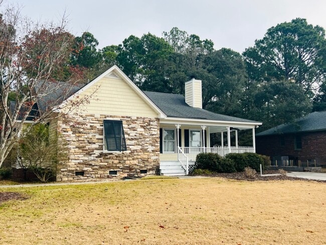 208 Elmhurst Rd in Wilmington, NC - Building Photo - Building Photo