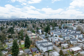 8620 23rd Ave NE in Seattle, WA - Building Photo - Building Photo