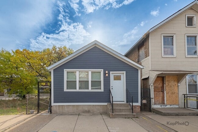 property at 2029 S Canalport Ave