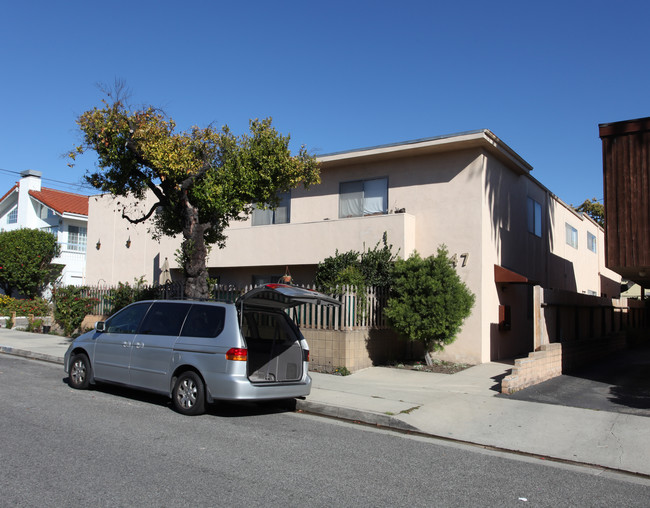 1547 Stanford St in Santa Monica, CA - Building Photo - Building Photo