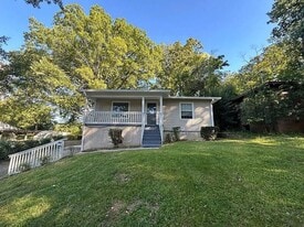 923 Vanderbilt St in Birmingham, AL - Building Photo