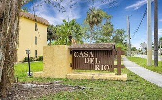490 NW 20th St in Boca Raton, FL - Building Photo