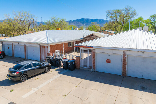 314-316 Tennessee St SE in Albuquerque, NM - Building Photo - Building Photo