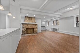 232 Martine Ave in White Plains, NY - Foto de edificio - Building Photo
