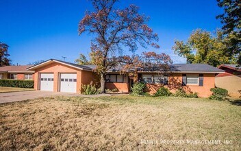 3410 54th St in Lubbock, TX - Building Photo - Building Photo