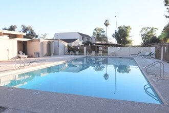 2221 W Farmdale Ave in Mesa, AZ - Building Photo - Building Photo