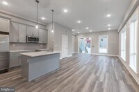 2401 N Mascher St photo'