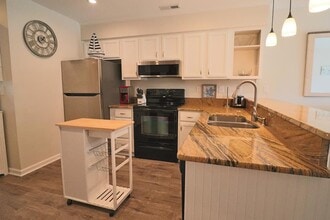 125 Crosswinds Dr in Surf City, NC - Building Photo - Building Photo