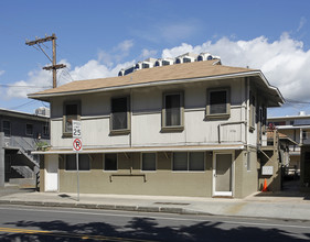 Ohana Apartments in Honolulu, HI - Building Photo - Building Photo