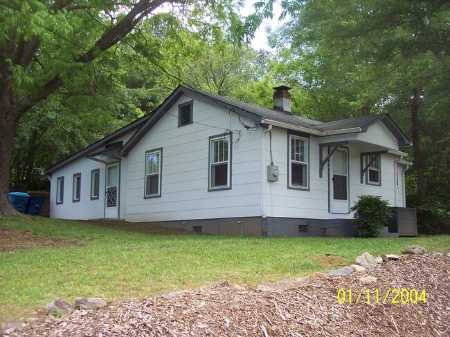 property at 1001 Faet St SW