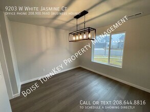 9203 W White Jasmine Ct in Nampa, ID - Building Photo - Building Photo