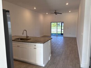 524 SW 8th Pl, Unit 524 SW. 8Th. Place Cape C in Cape Coral, FL - Building Photo - Building Photo