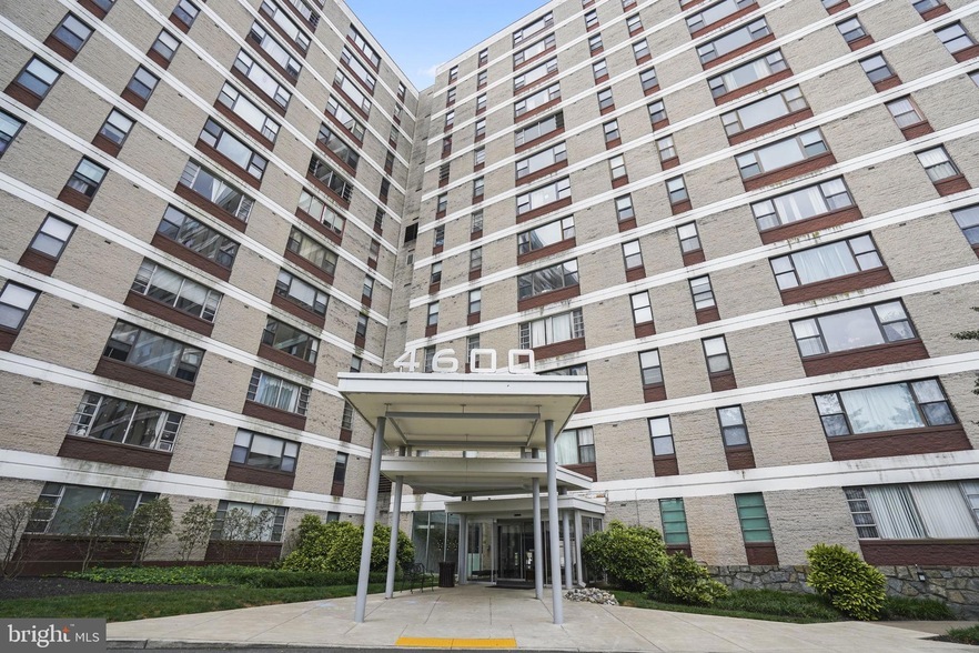 4600 Duke St, Unit 1231 in Alexandria, VA - Building Photo