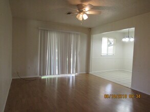 127 SE Surrey Ln in Lawton, OK - Building Photo - Building Photo