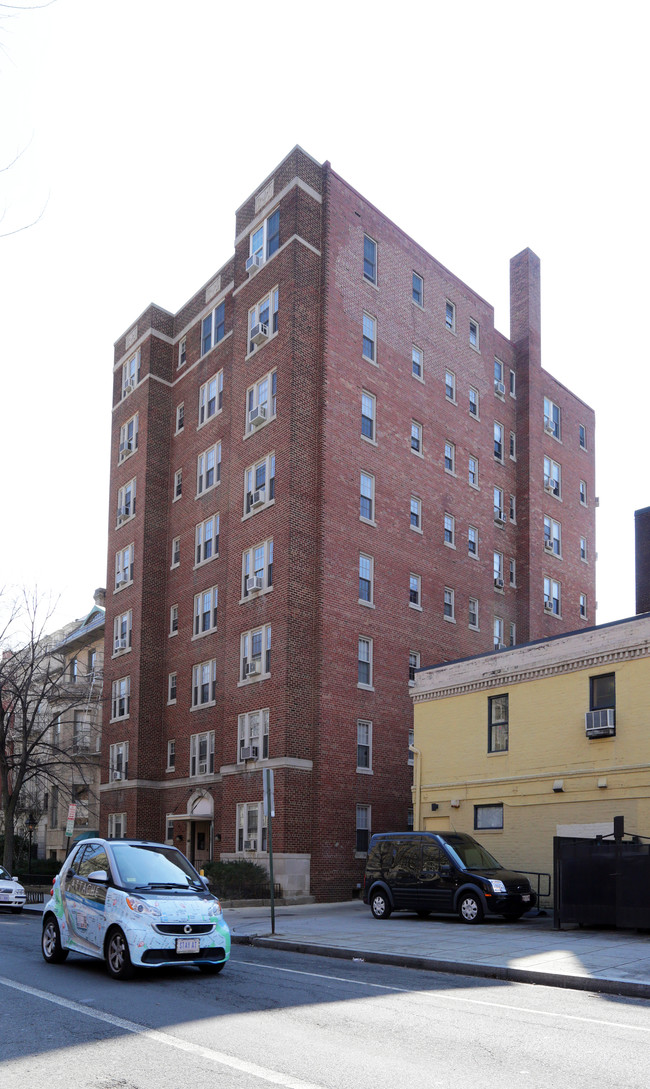 1916 R St NW in Washington, DC - Building Photo - Building Photo