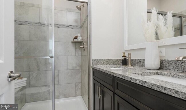 1708 Back Bay Rd in Essex, MD - Building Photo - Building Photo