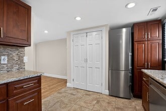 226 N Patrick St in Alexandria, VA - Building Photo - Building Photo