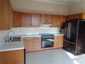 170 E 1st St, Unit 1 in Corning, NY - Building Photo - Building Photo
