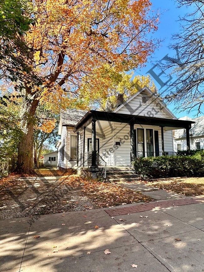 1141 S 4th St in Terre Haute, IN - Building Photo - Building Photo