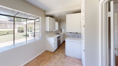 408 Sandalwood Dr in Calimesa, CA - Building Photo - Building Photo
